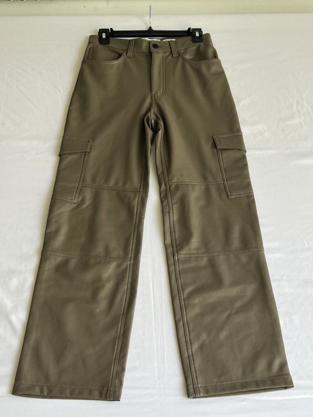 Abercrombie Fitch 90s Relaxed Vegan Leather Cargo Pant 27/4 Taupe High Rise - Picture 2 of 9